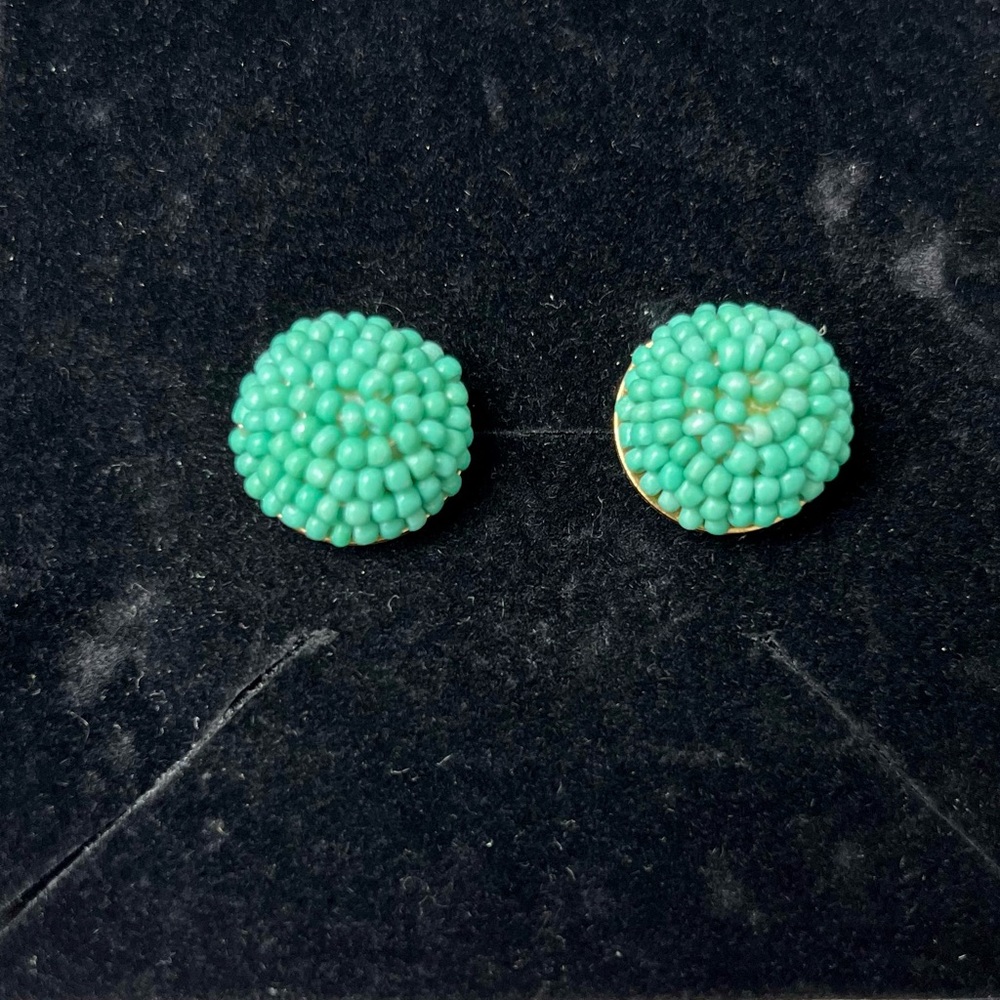 Elegant Green Stud Earrings